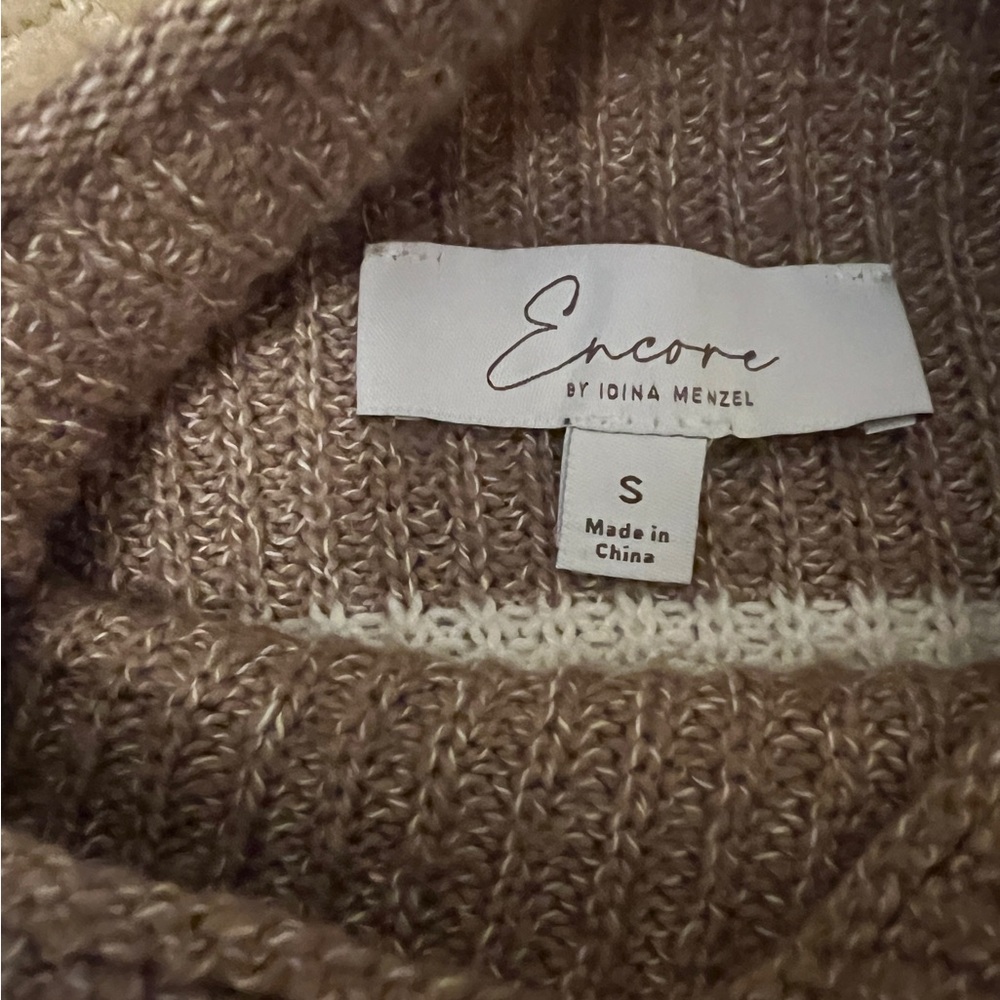 Sweater - Picture 4 of 6